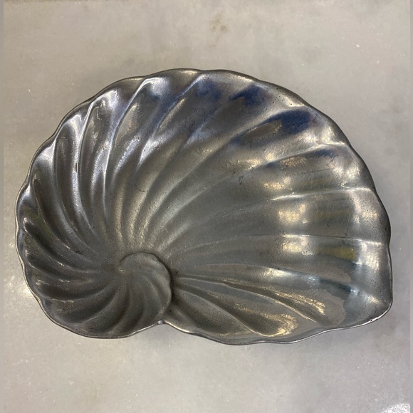 Pewter Olde Country Pewtarex Reproduction Serving Dish Shell Design York Pennsy - Picture 1 of 6